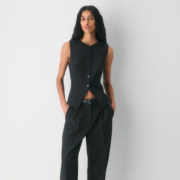 NEW Aritzia Wilfred Regal Vest (Re)ssential Black - Picture 2 of 13